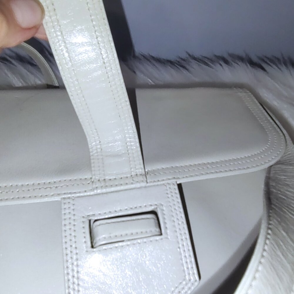 Yves Saint Laurent vintage 70s 80s leather shoulder bag EUC - Picture 8 of 10